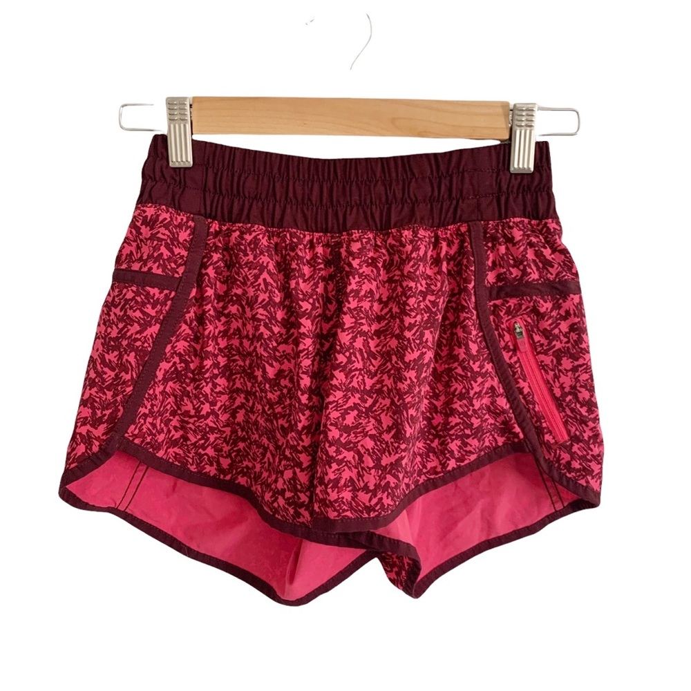 Lululemon Tracker Shorts - Picture 4 of 10